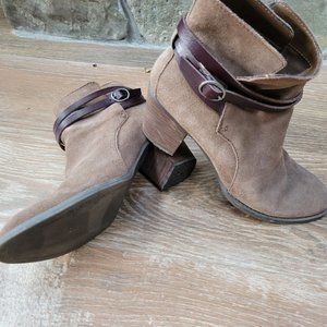 AEO Casual Boots Brown 9.5